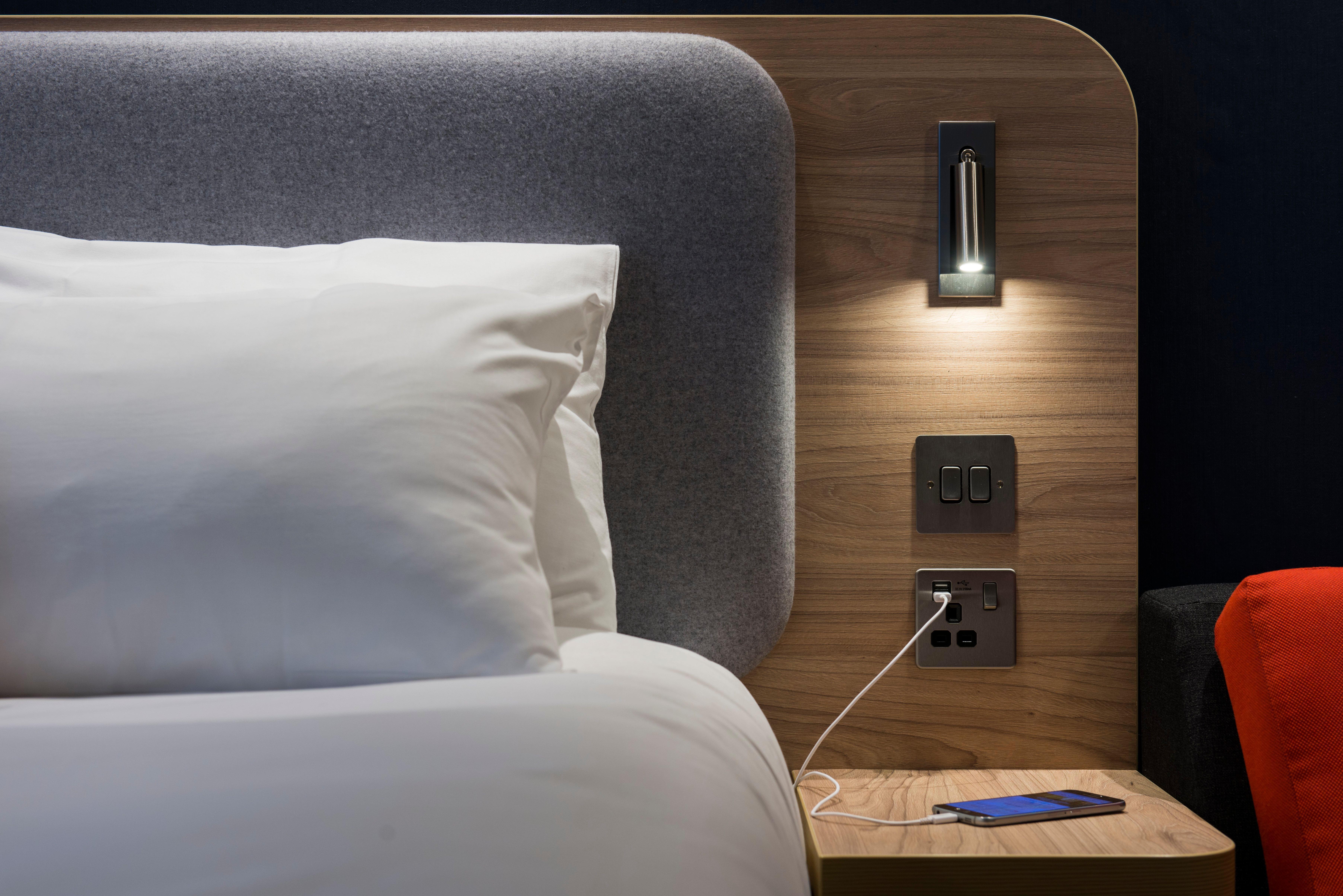 Holiday Inn Express Portsmouth - North By Ihg Eksteriør bilde
